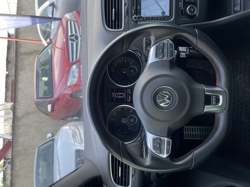 VOLKSWAGEN GOLF VI 2012