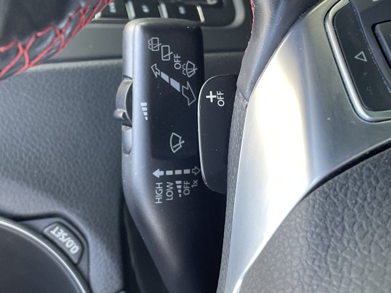 VOLKSWAGEN GOLF VI 2012