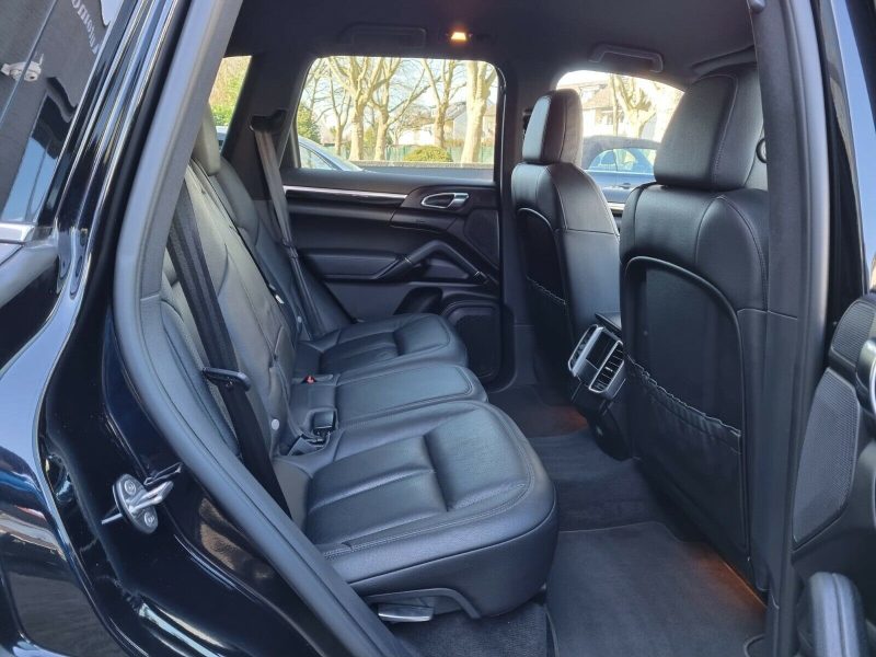 Porsche Cayenne II (2) 3.0 V6 D 262 TIPTRONIC