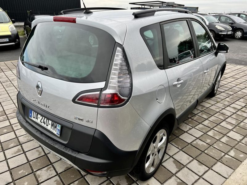 RENAULT SCENIC III XMOD 1.5 DCI 110CH BUSINESS EDC