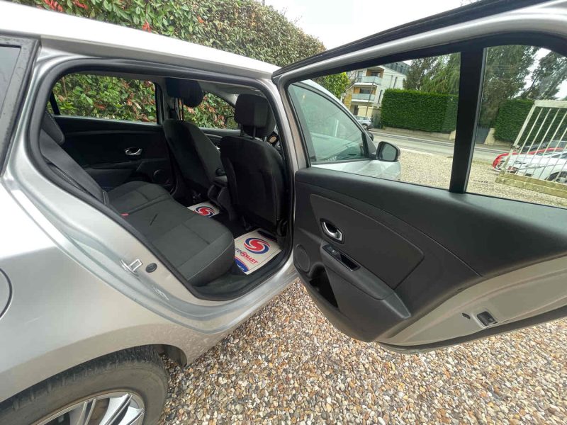 RENAULT MEGANE III Grandtour 2011 1.5 dCi 110cv