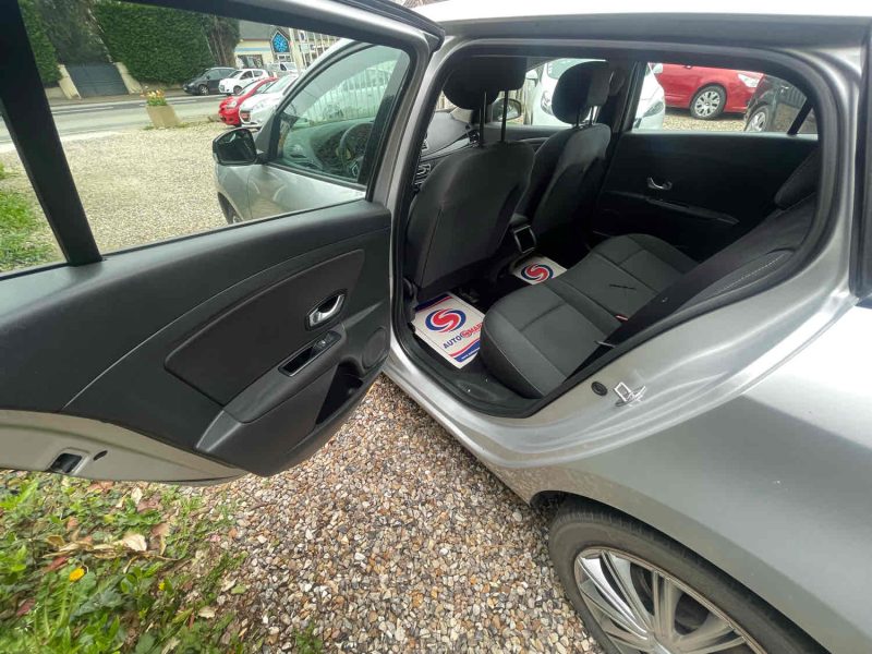 RENAULT MEGANE III Grandtour 2011 1.5 dCi 110cv