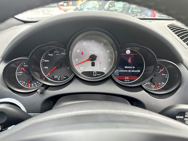 PORSCHE CAYENNE 2012