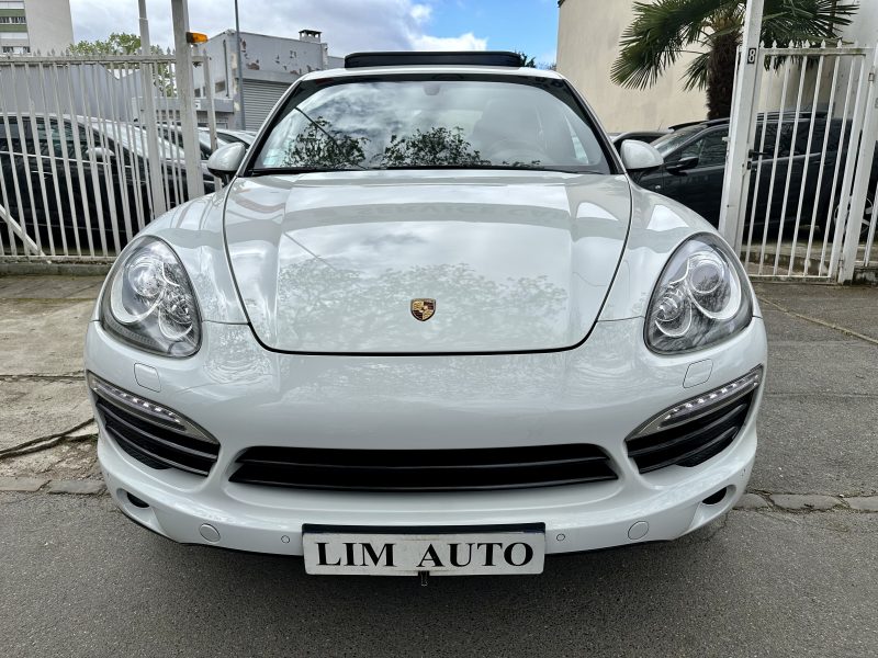 PORSCHE CAYENNE 2012