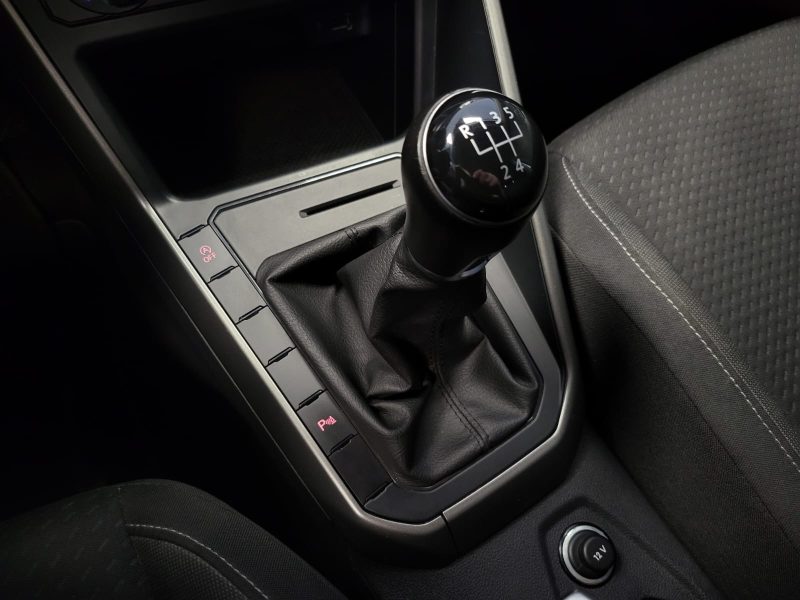 VOLKSWAGEN POLO VI 1.6 TDI 80cv CONFORTLINE BUSINESS/ CARPLAY / RADAR AV AR