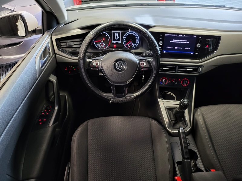 VOLKSWAGEN POLO VI 1.6 TDI 80cv CONFORTLINE BUSINESS/ CARPLAY / RADAR AV AR