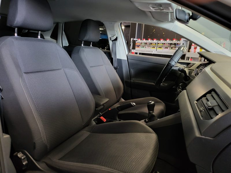 VOLKSWAGEN POLO VI 1.6 TDI 80cv CONFORTLINE BUSINESS/ CARPLAY / RADAR AV AR