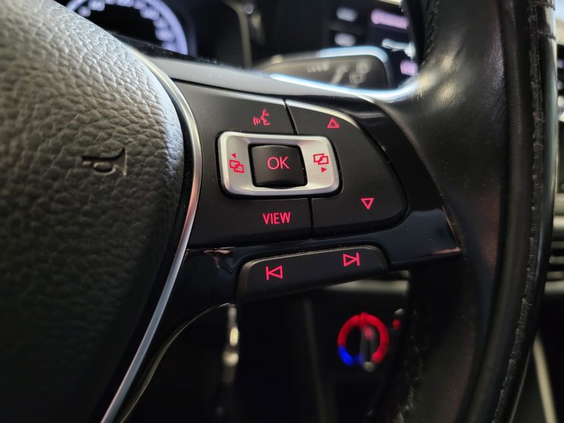 VOLKSWAGEN POLO VI 1.6 TDI 80cv CONFORTLINE BUSINESS/ CARPLAY / RADAR AV AR