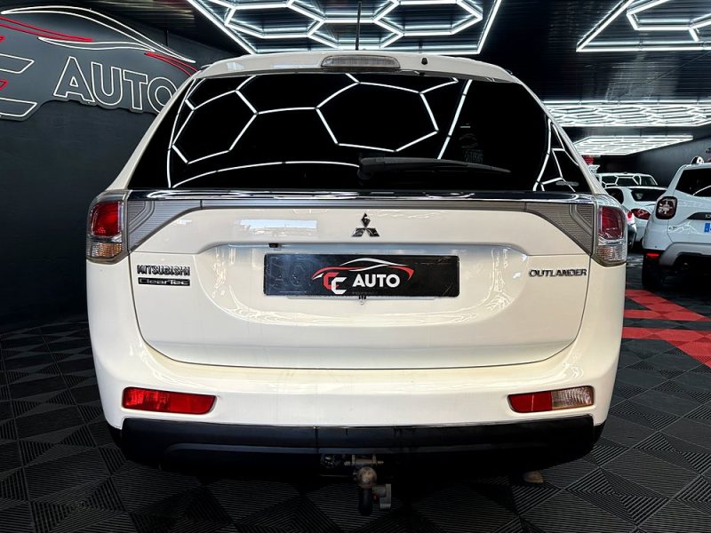 MITSUBISHI OUTLANDER 2012