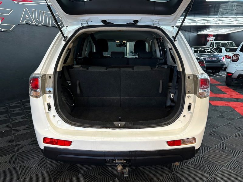 MITSUBISHI OUTLANDER 2012