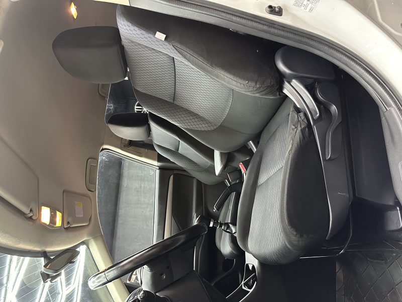 MITSUBISHI OUTLANDER 2012