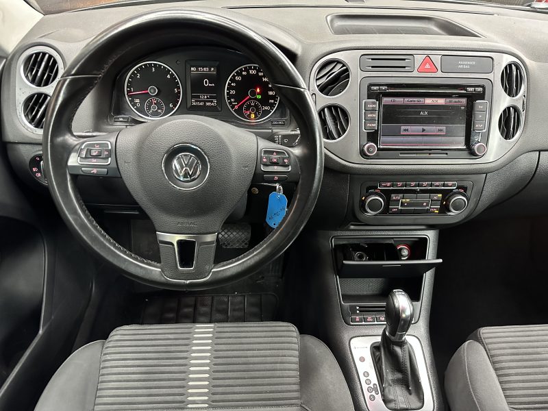 VOLKSWAGEN TIGUAN 2011