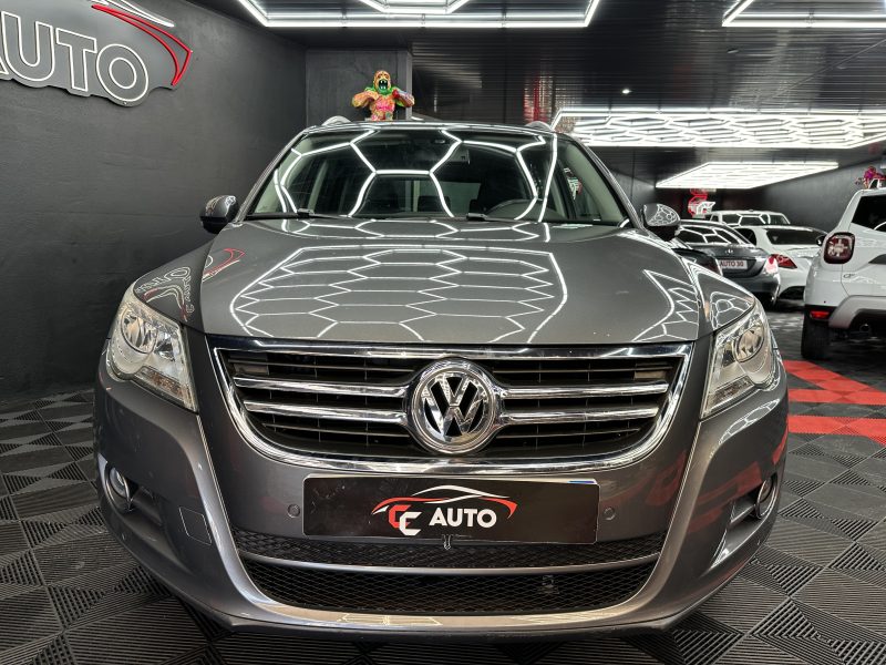 VOLKSWAGEN TIGUAN 2011