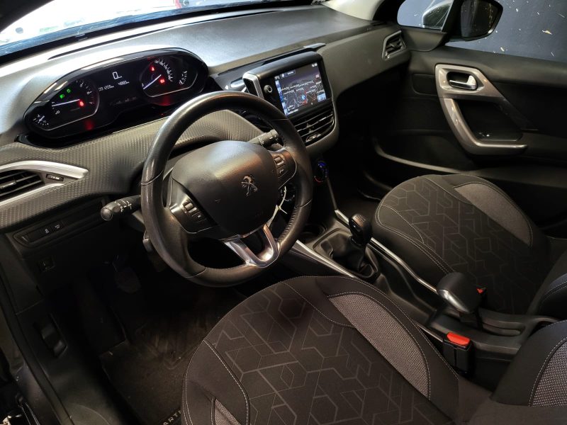 PEUGEOT 2008 1.2 PureTech 110cv ACTIVE / GPS+REGULATEUR+LIMITEUR+COURROIE DE DISTRIBUTION A JOUR/