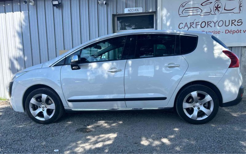 PEUGEOT 3008 Monospace 2011
