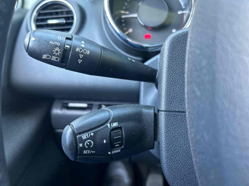 PEUGEOT 3008 Monospace 2011