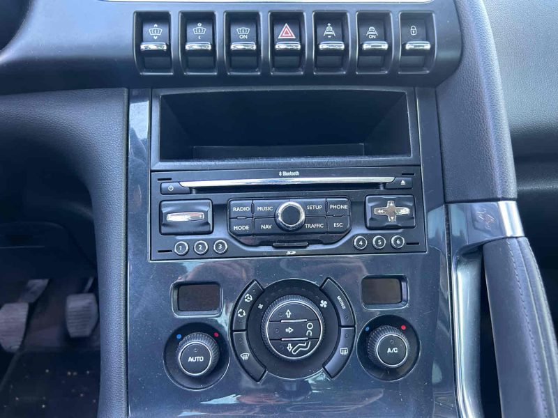 PEUGEOT 3008 Monospace 2011