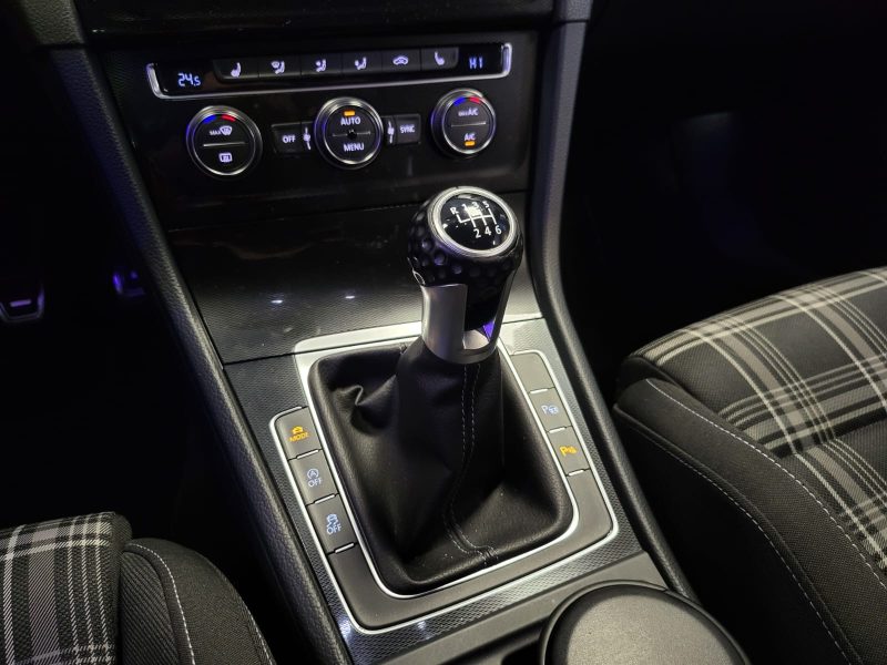 VOLKSWAGEN GOLF VII 2.0 GTD 184cv /SIEGE CHAUFFANT+ENTRETIEN COMPLET+GPS/