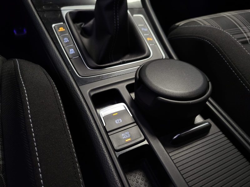 VOLKSWAGEN GOLF VII 2.0 GTD 184cv /SIEGE CHAUFFANT+ENTRETIEN COMPLET+GPS/