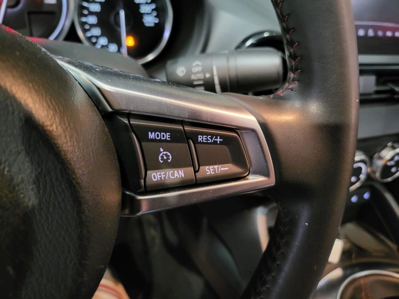 MAZDA MX-5 IV 1.5 Skyactiv-G 131cv Elegance BVM6 / SIEGES CHAUFFANT/GPS/REGULATEUR