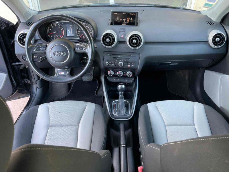 AUDI A1 2011
