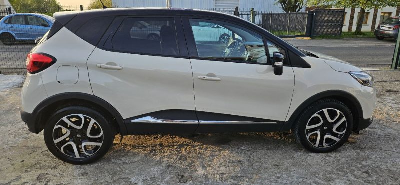 RENAULT CAPTUR II 