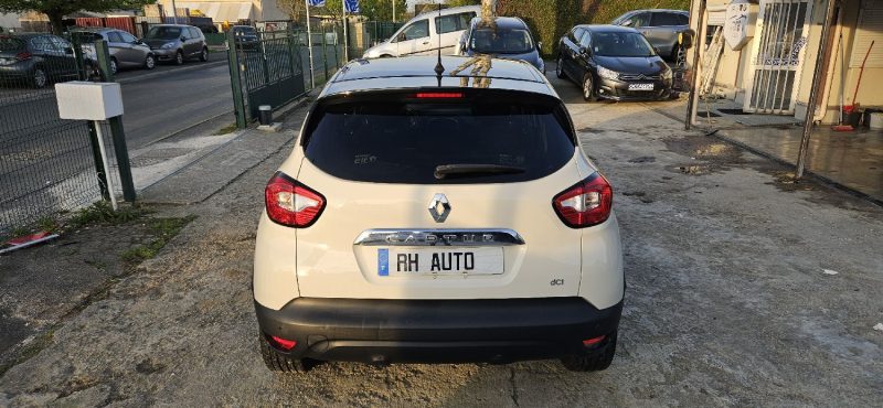 RENAULT CAPTUR II 