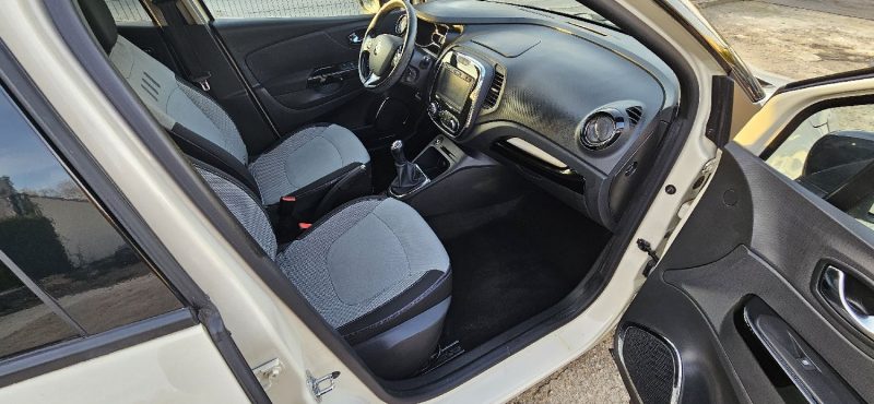 RENAULT CAPTUR II 