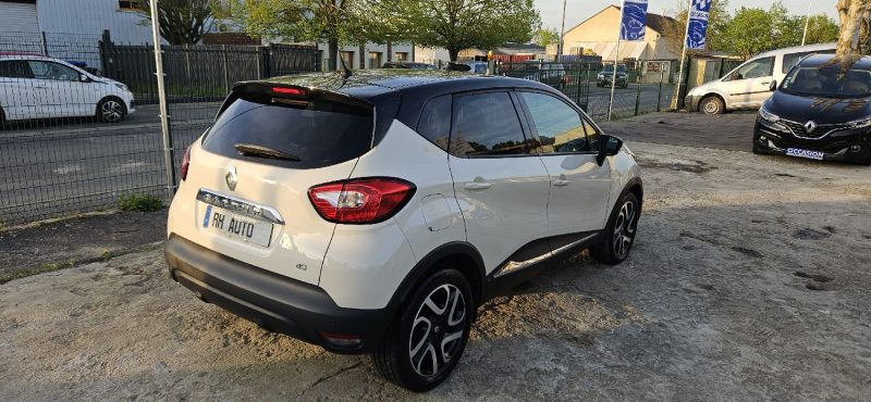 RENAULT CAPTUR II 