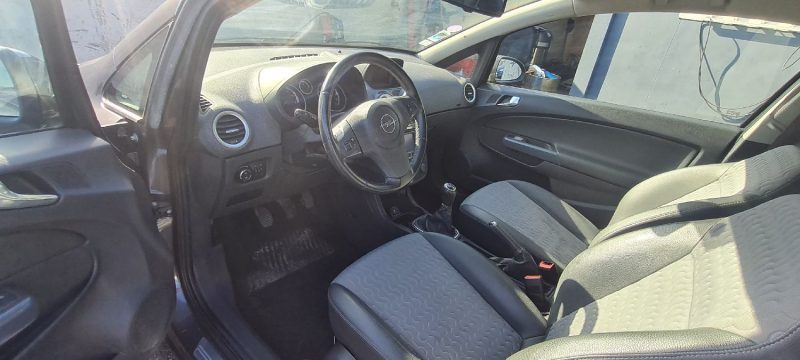 OPEL CORSA 2011