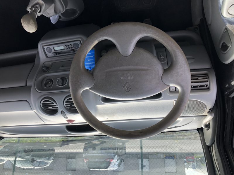 RENAULT TWINGO I 2002