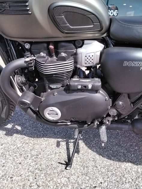 TRIUMPH BONNEVILLE T100 BLACK 2019
