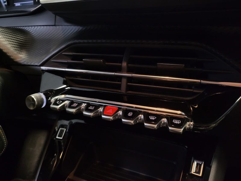 PEUGEOT 208 II 1.2 PureTech 100 Cv  _ CAMERA DE RECUL _ CARPLAY _ MAINTIEN DE VOIE