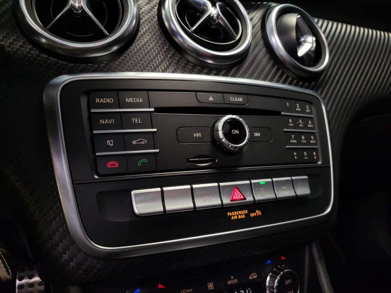 MERCEDES CLASSE A 200d 136cv 7G-TRONIC FASCINATION SUIVI COMPLET MERCEDES / TOIT OUVRANT / DEMARRAGE