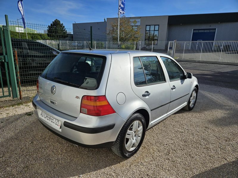 VOLKSWAGEN GOLF IV 2002