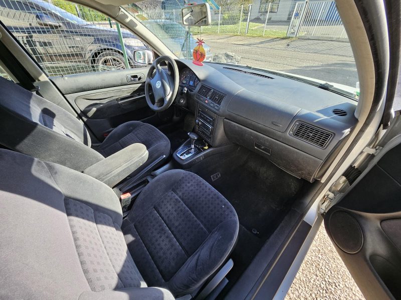 VOLKSWAGEN GOLF IV 2002