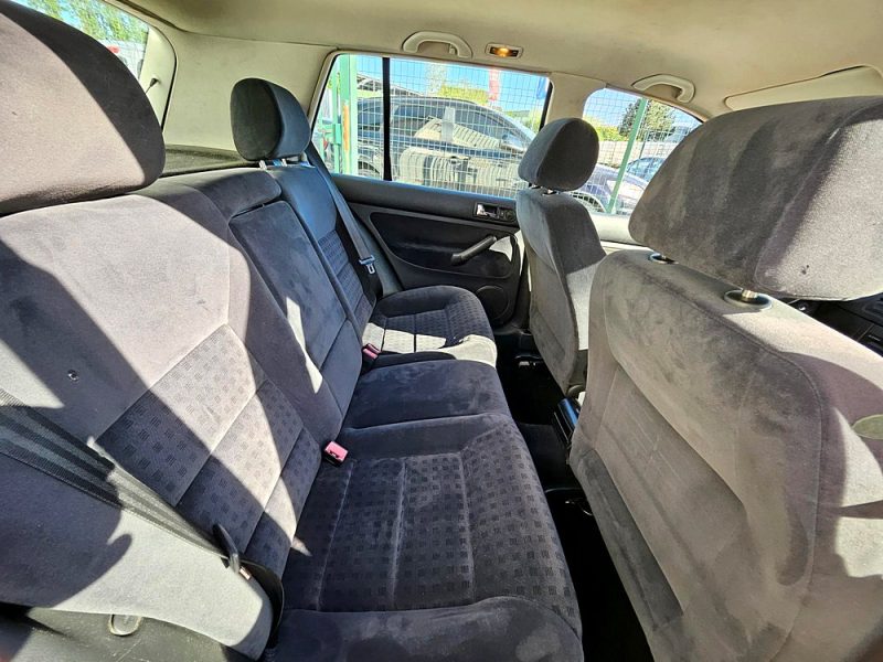 VOLKSWAGEN GOLF IV 2002