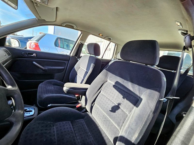 VOLKSWAGEN GOLF IV 2002