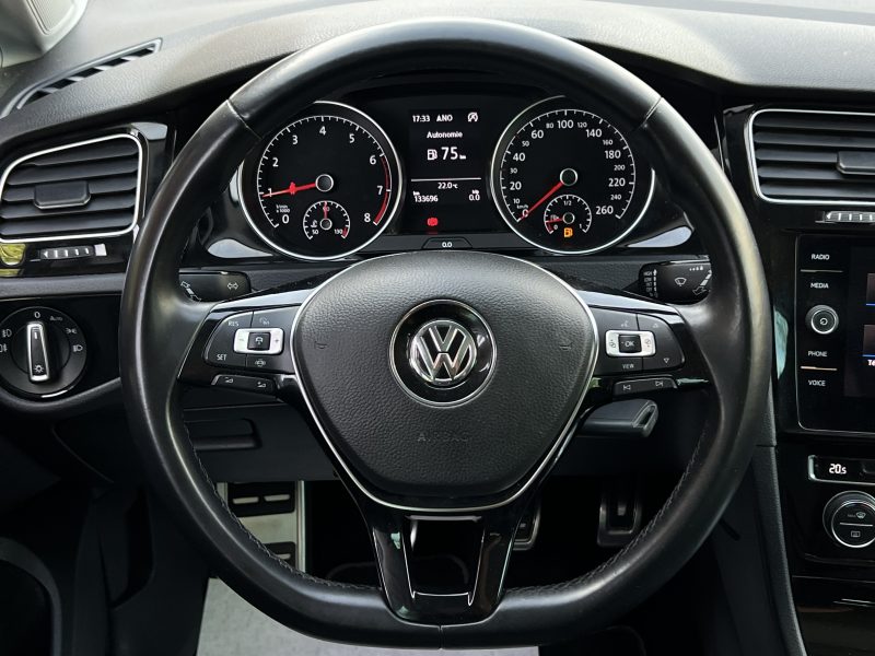 VOLKSWAGEN GOLF 7 VII PHASE 2 CONNECT 1.0 TSI 115 Cv TOIT OUVRANT / APPLE & ANDROID - GARANTIE 1 AN
