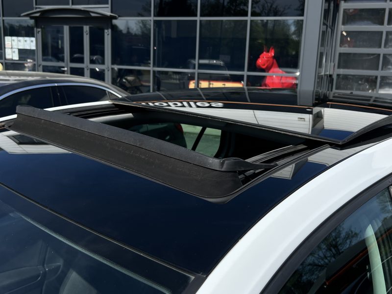 VOLKSWAGEN GOLF 7 VII PHASE 2 CONNECT 1.0 TSI 115 Cv TOIT OUVRANT / APPLE & ANDROID - GARANTIE 1 AN