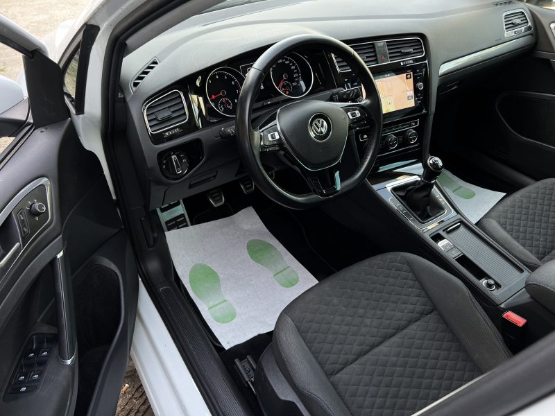 VOLKSWAGEN GOLF 7 VII PHASE 2 CONNECT 1.0 TSI 115 Cv TOIT OUVRANT / APPLE & ANDROID - GARANTIE 1 AN
