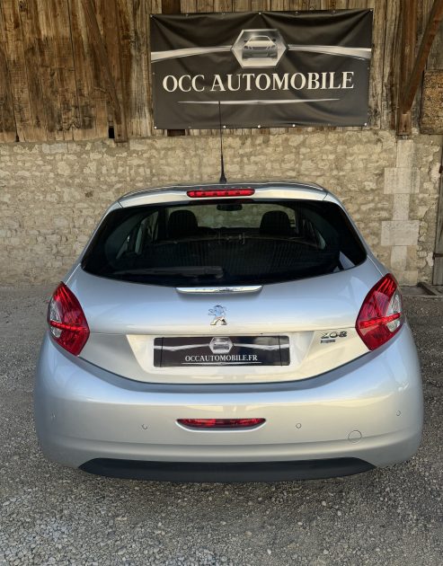 PEUGEOT 208 I 2015