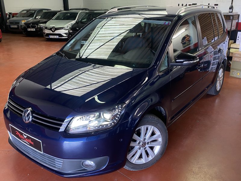 VOLKSWAGEN TOURAN 2012