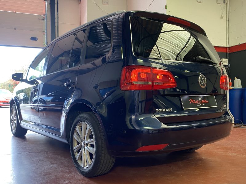 VOLKSWAGEN TOURAN 2012