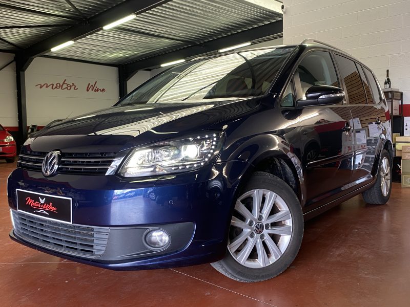 VOLKSWAGEN TOURAN 2012