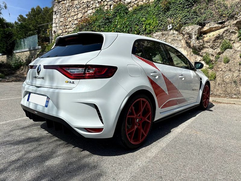 RENAULT MEGANE IV 300 RS TROPHY-R