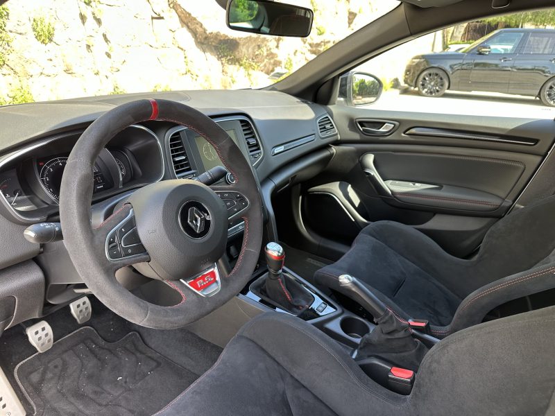 RENAULT MEGANE IV 300 RS TROPHY-R