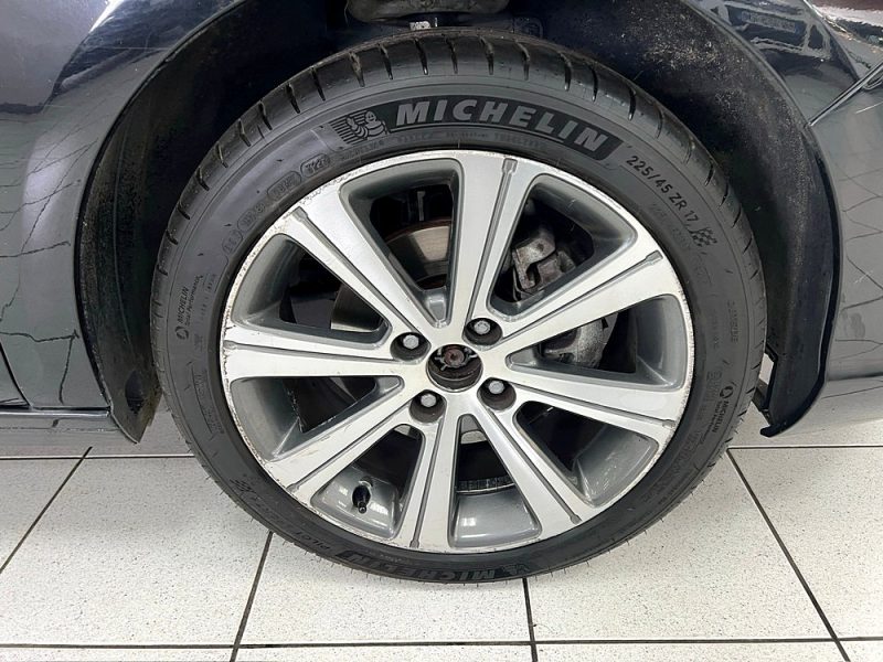CITROEN C4 II 1.6 BlueHDi 120cv S&S EAT6 SHINE