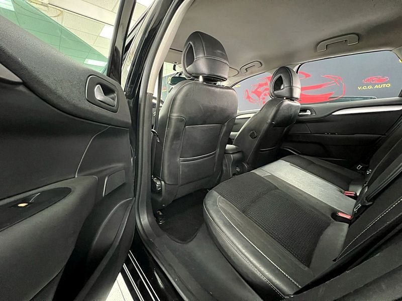 CITROEN C4 II 1.6 BlueHDi 120cv S&S EAT6 SHINE