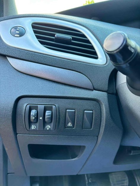 RENAULT GRAND SCENIC III 2009